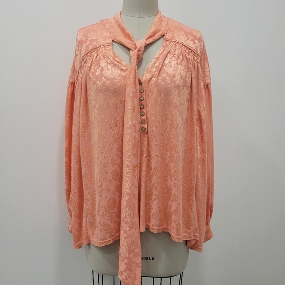 Free People Tops - Free People Lucca Tie Neck Jacquard Coral Blouse Size S Nwot